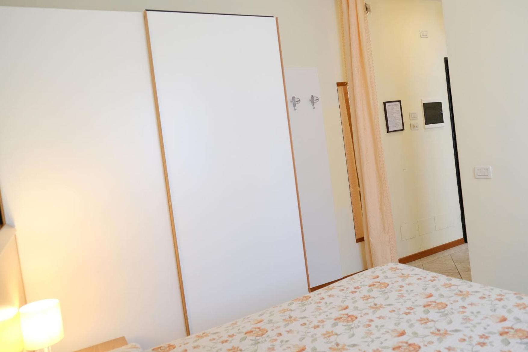 Residenza Carracci Aparthotel Bologna Buitenkant foto