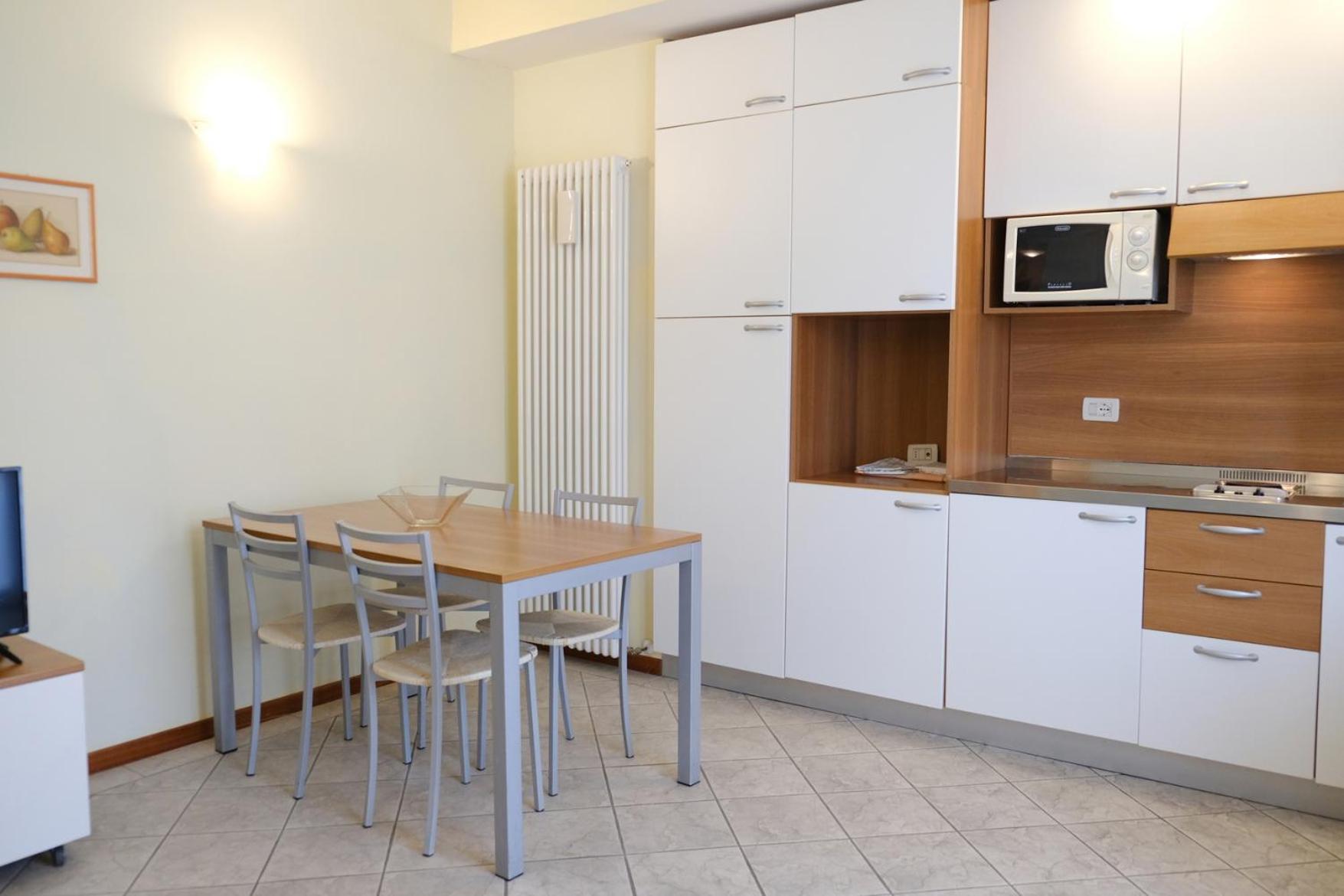 Residenza Carracci Aparthotel Bologna Buitenkant foto