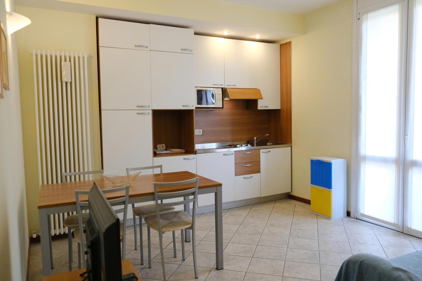 Residenza Carracci Aparthotel Bologna Buitenkant foto