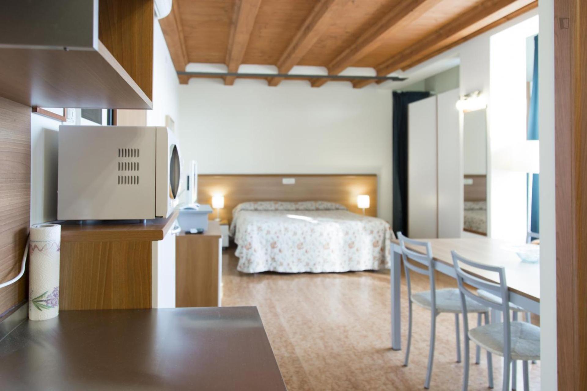 Residenza Carracci Aparthotel Bologna Buitenkant foto