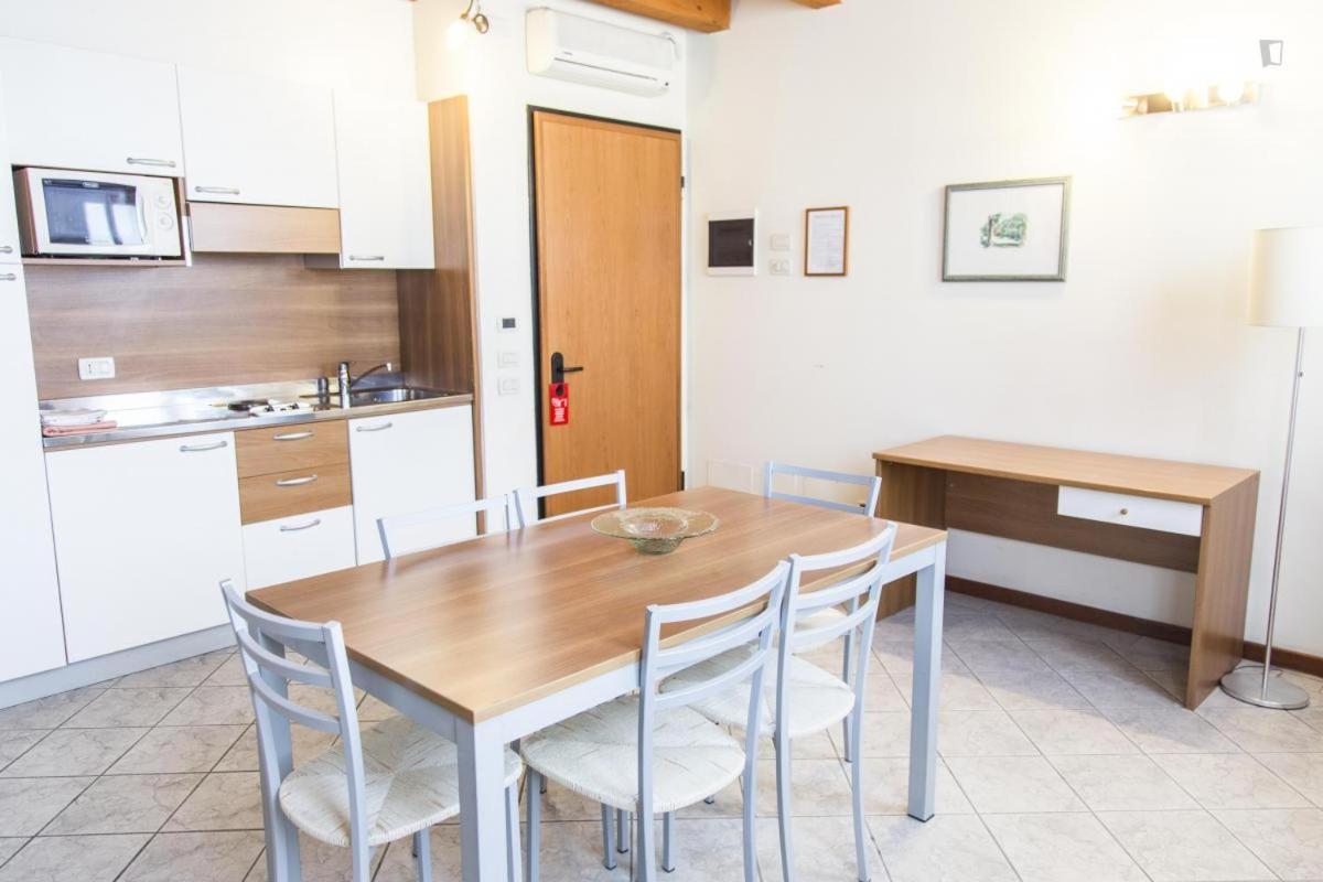 Residenza Carracci Aparthotel Bologna Buitenkant foto