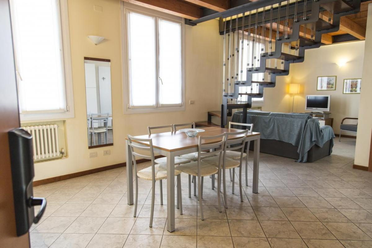Residenza Carracci Aparthotel Bologna Buitenkant foto